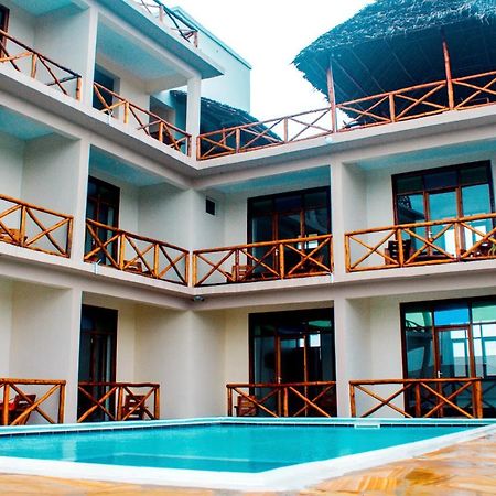 Ocean Breeze Hotel Nungwi Exteriör bild