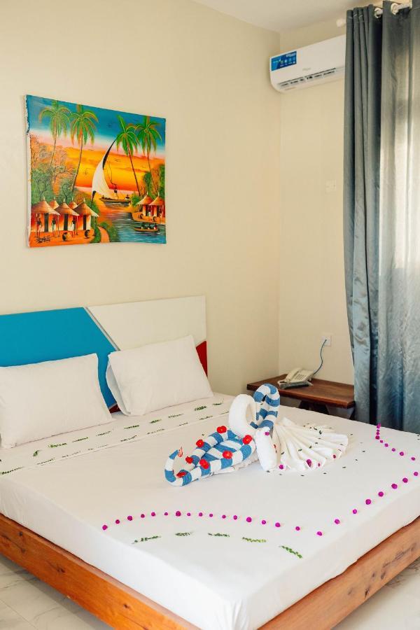 Ocean Breeze Hotel Nungwi Exteriör bild